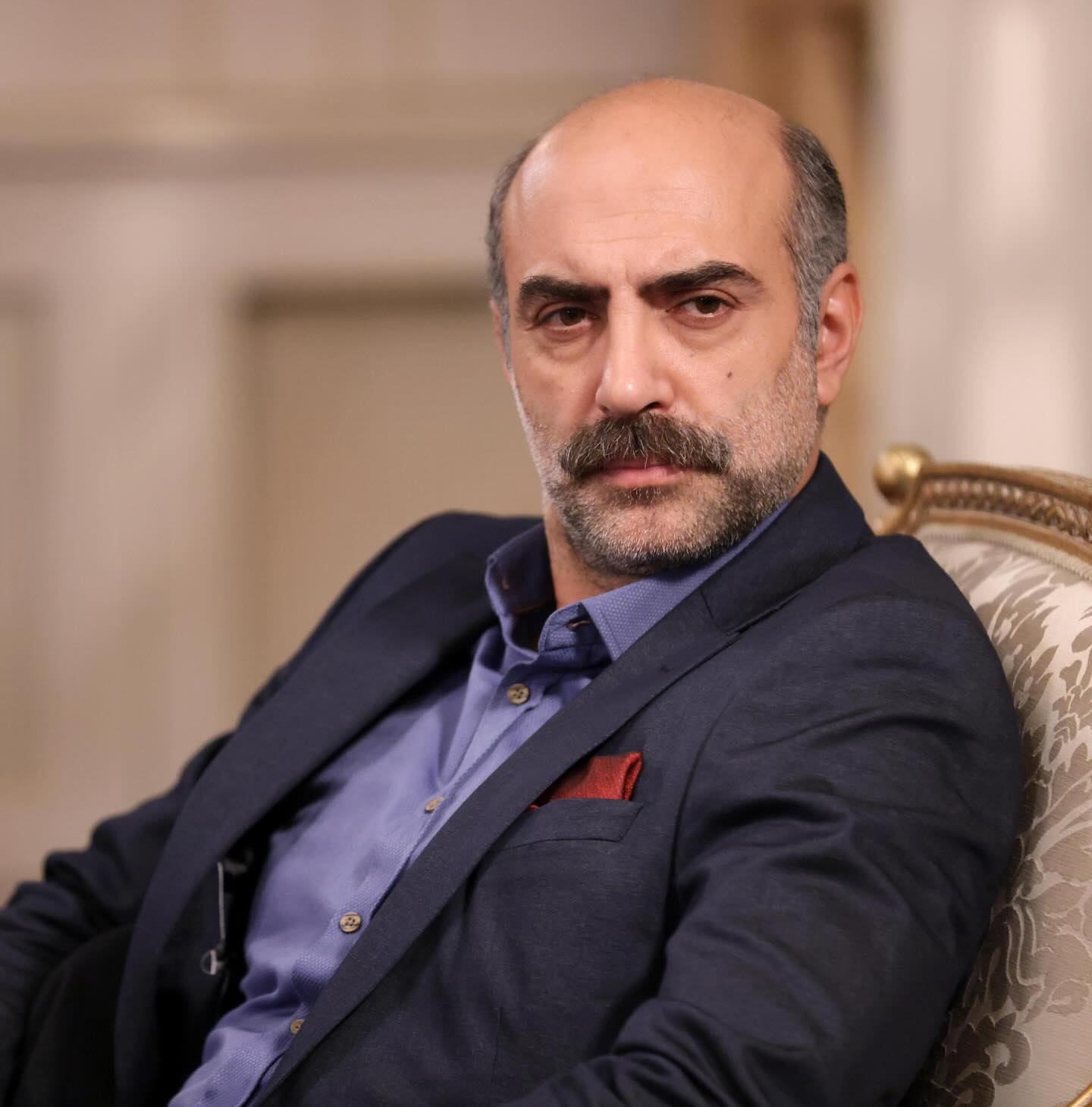Blutv'nin Yeni Dizisi Gayrimeşru İstanbul: Erol Babaoğlu ve Genç Doktor Ozan'ın Hikayesi