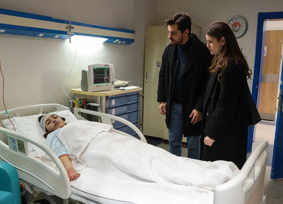 Gönül Dağı Dizisinin Sevilen Oyuncusu Berk Atan Trafik Kazası Sonucu Hastaneye Kaldırıldı