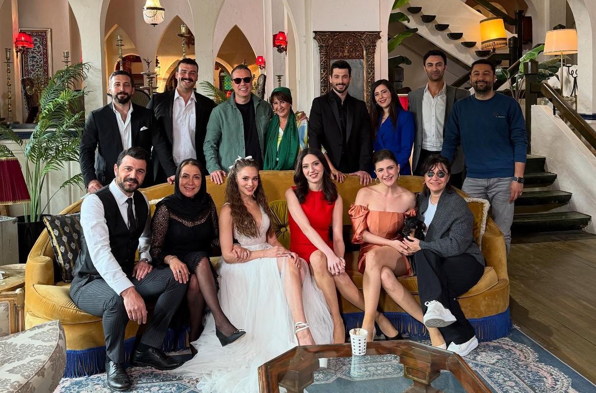 Hudutsuz Sevda'nın Sezon Finali ve Özel Anlar