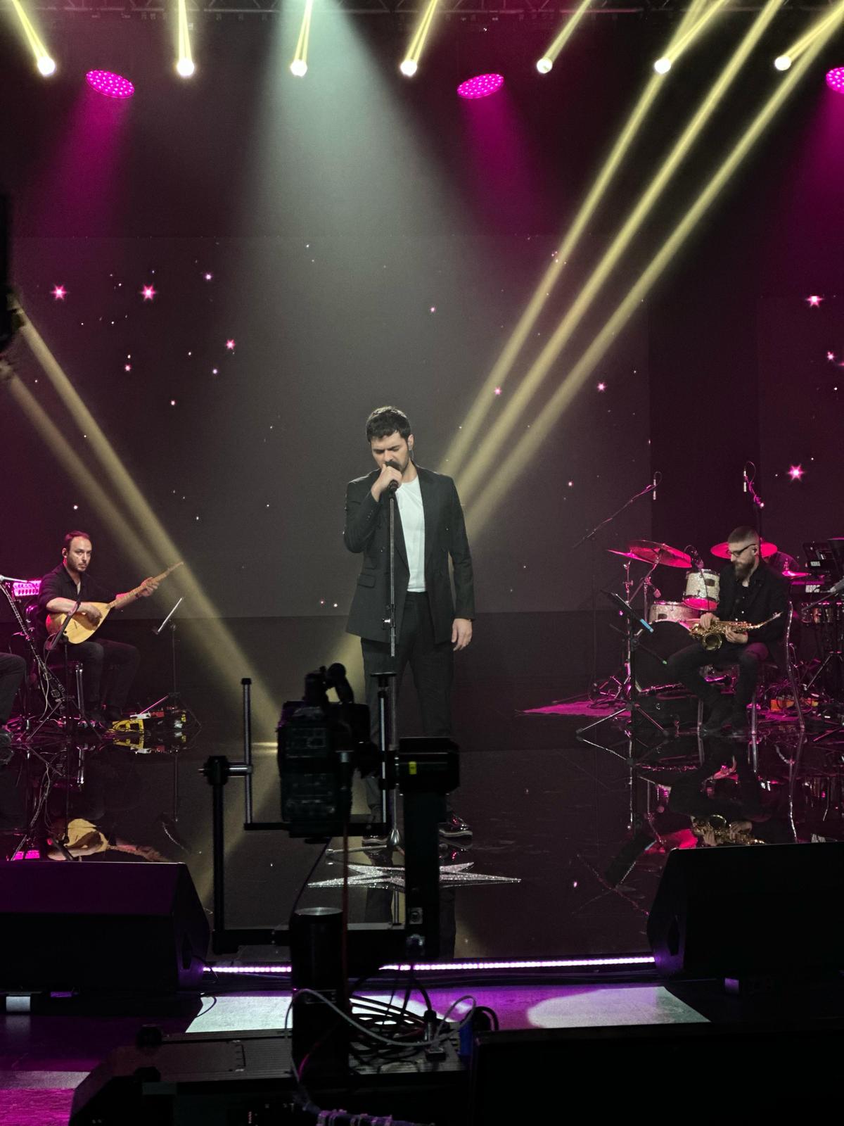 Gökberk Yıldırım, TRT Müzik'te Yayınlanan “Züleyha ile Sınırsız Ezgiler” Programına Katıldı