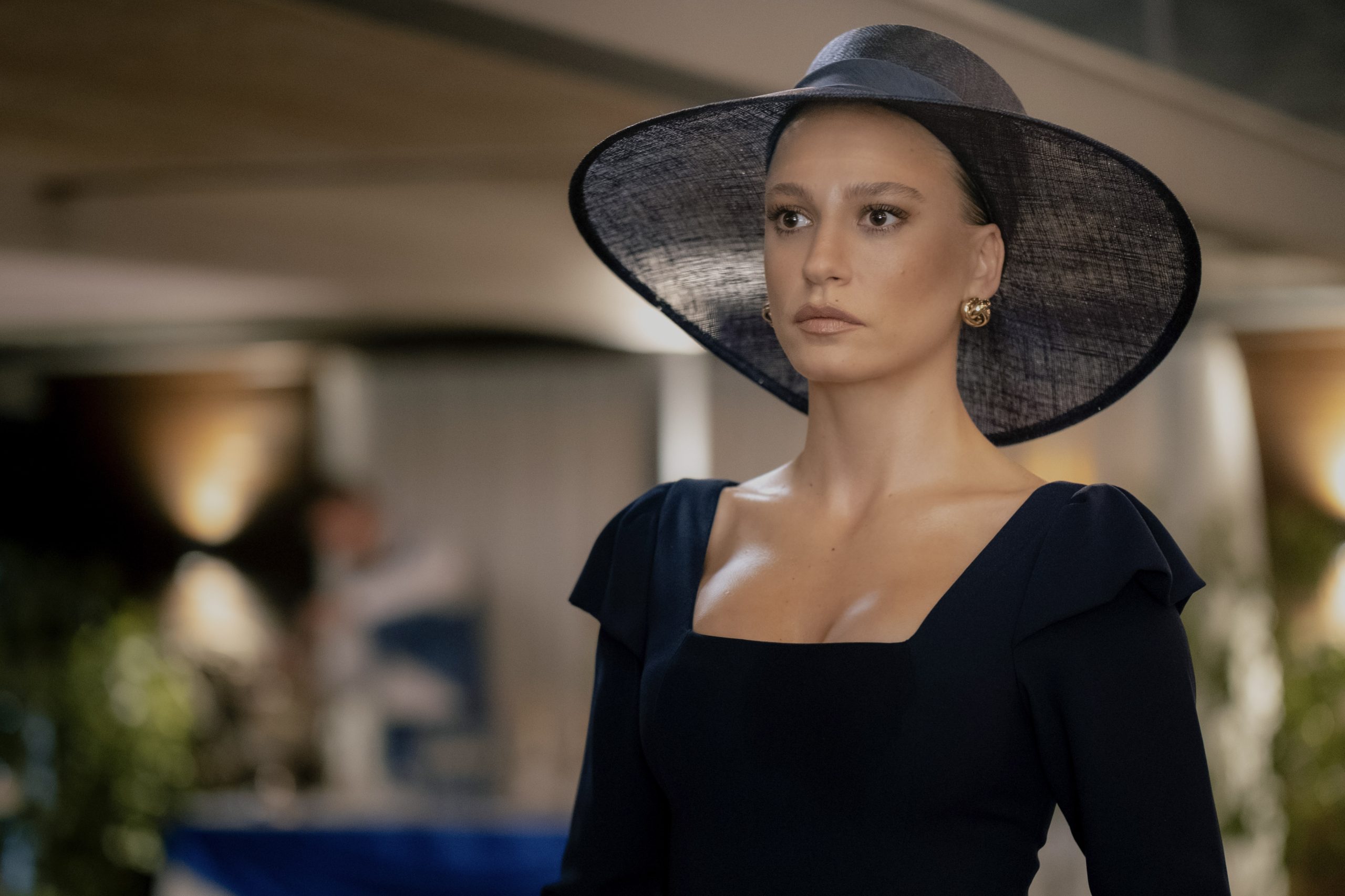 Serenay Sarıkaya'nın Duygusal Bayram Mesajı